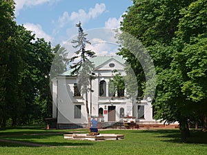 Palace in JÃÂ³zefÃÂ³w nad WisÃâÃâ¦, Poland photo